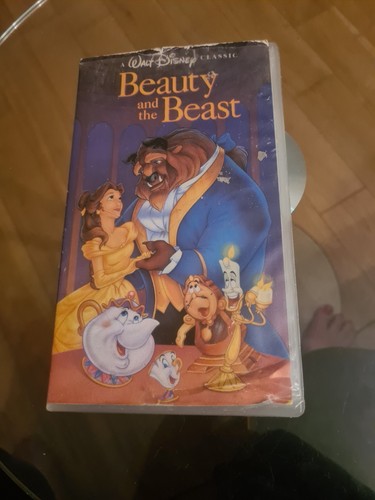 Walt disney classics beauty - walt,
